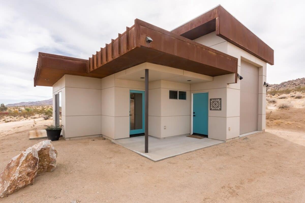 Solis Urban Design Casita And Cowboy Pool Holiday home Joshua Tree