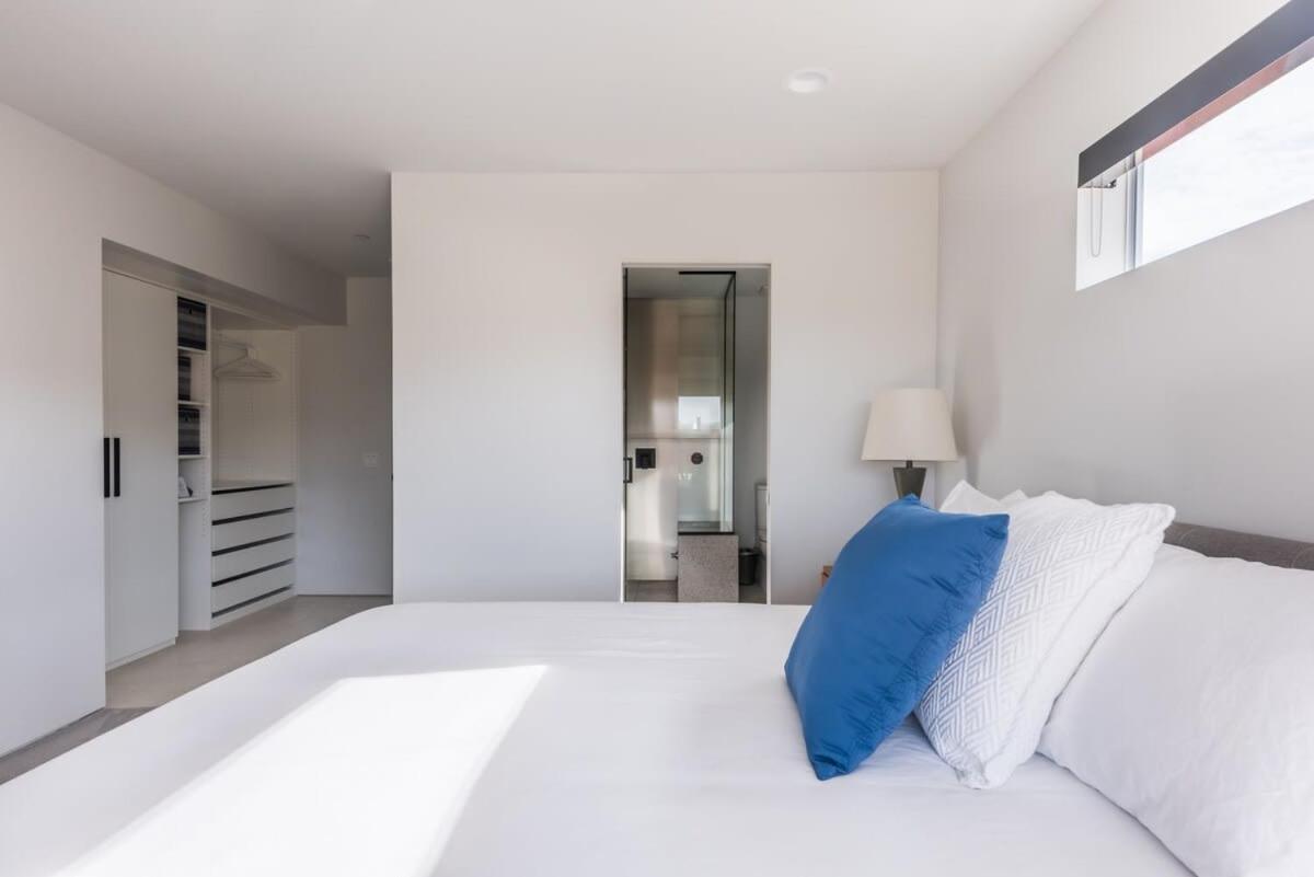 Solis Urban Design Casita And Cowboy Pool *